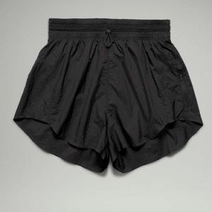 Lululemon Step Out High Rise Short sz. 10